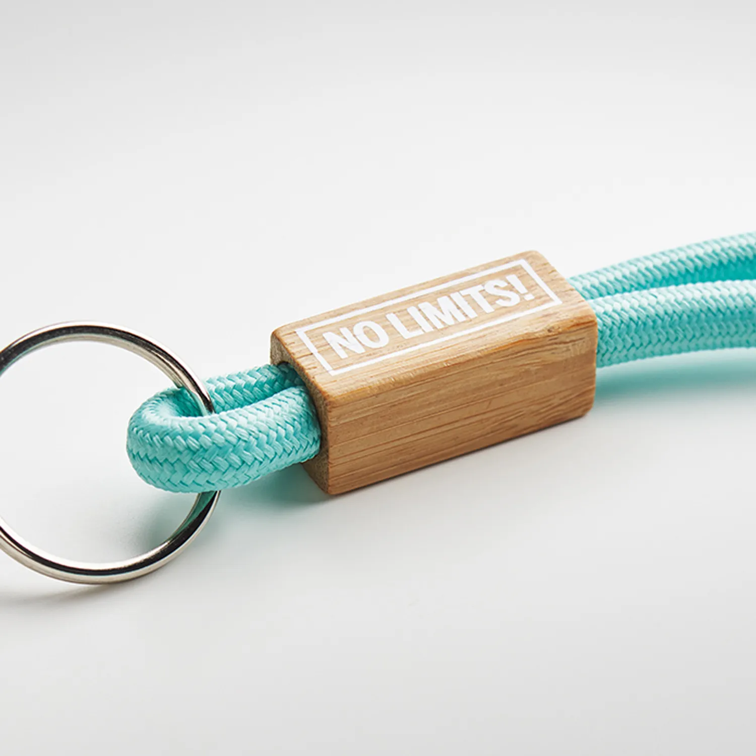 3BPRO ML1073 lanyard porta badge in bambù personalizzato