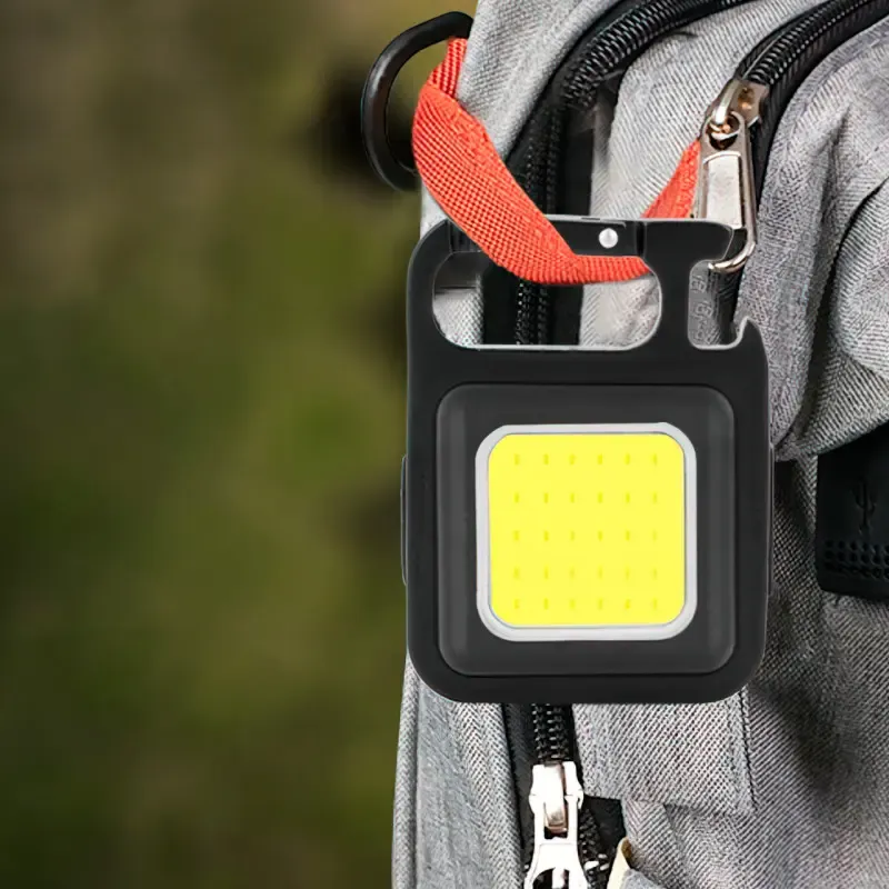 ADAMANTA 412 mini torcia LED portachiavi 800 lumen