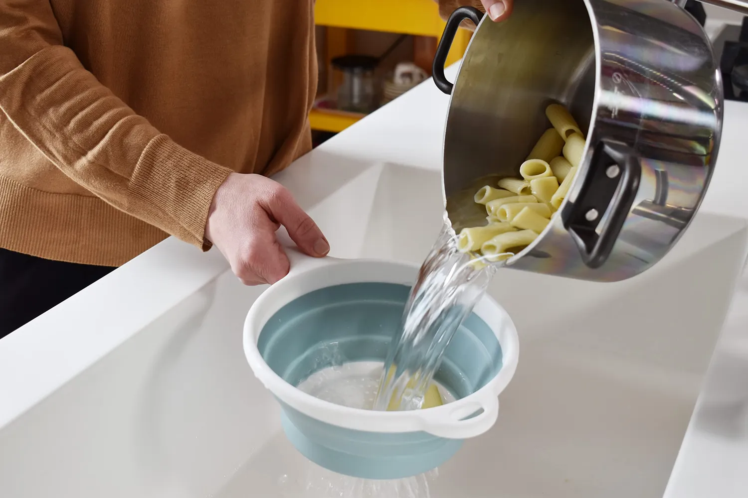 Drippy colino pieghevole salvaspazio per pasta