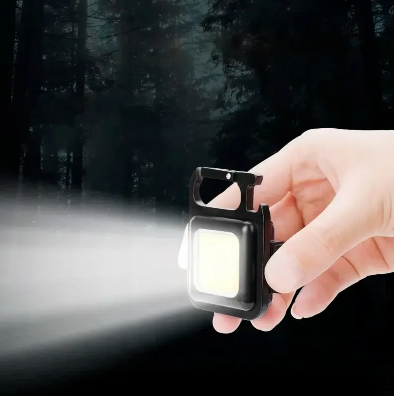 ADAMANTA 412 mini torcia LED portachiavi 800 lumen