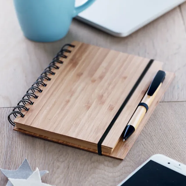 3BPRO MO9435-40 quaderno bambù A5 con penna riciclato