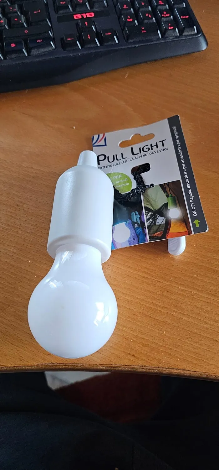 Pull Light luce LED appendibile a batteria